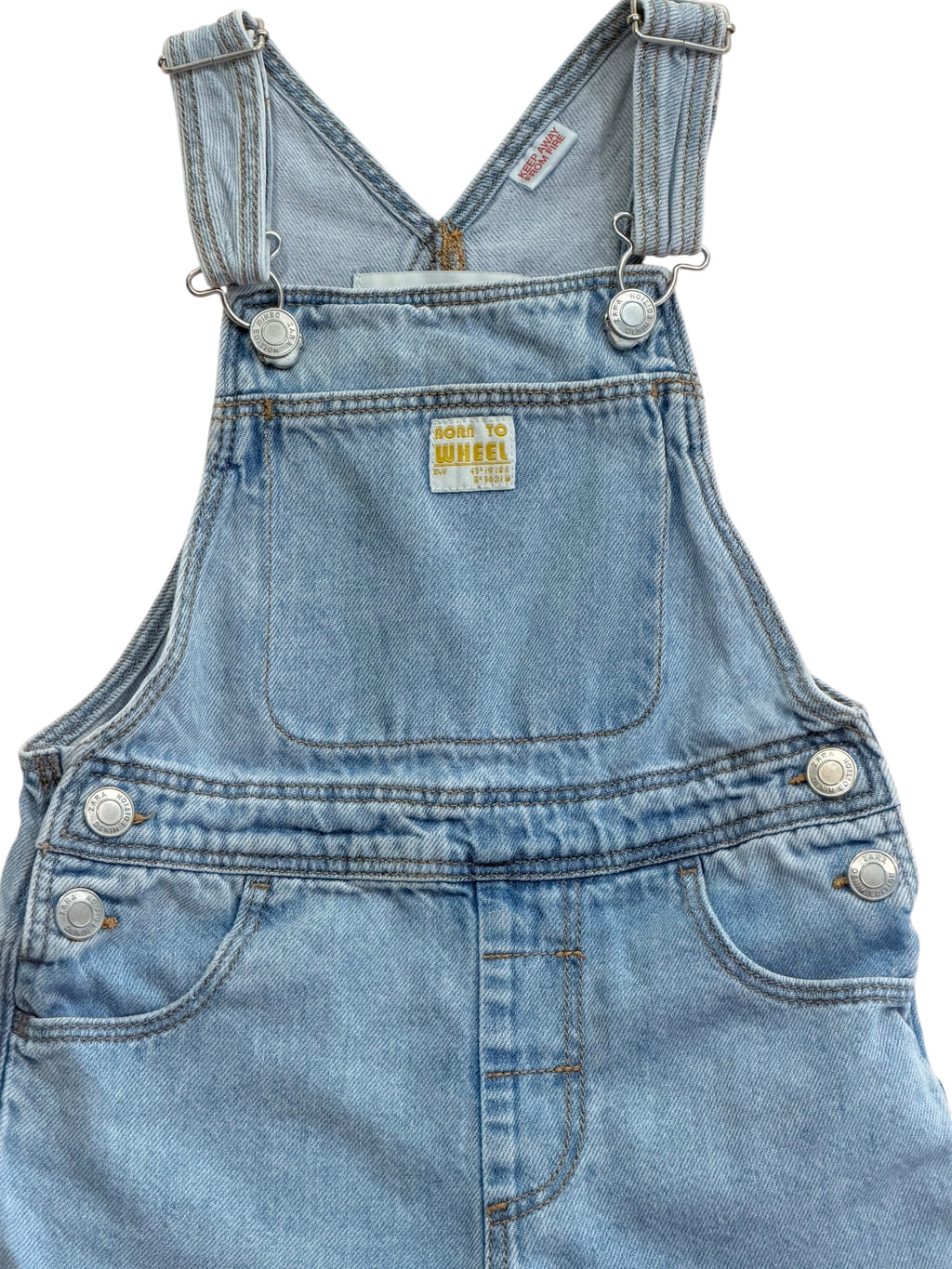 Salopetă scurtă din denim