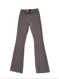 Pantaloni evazati