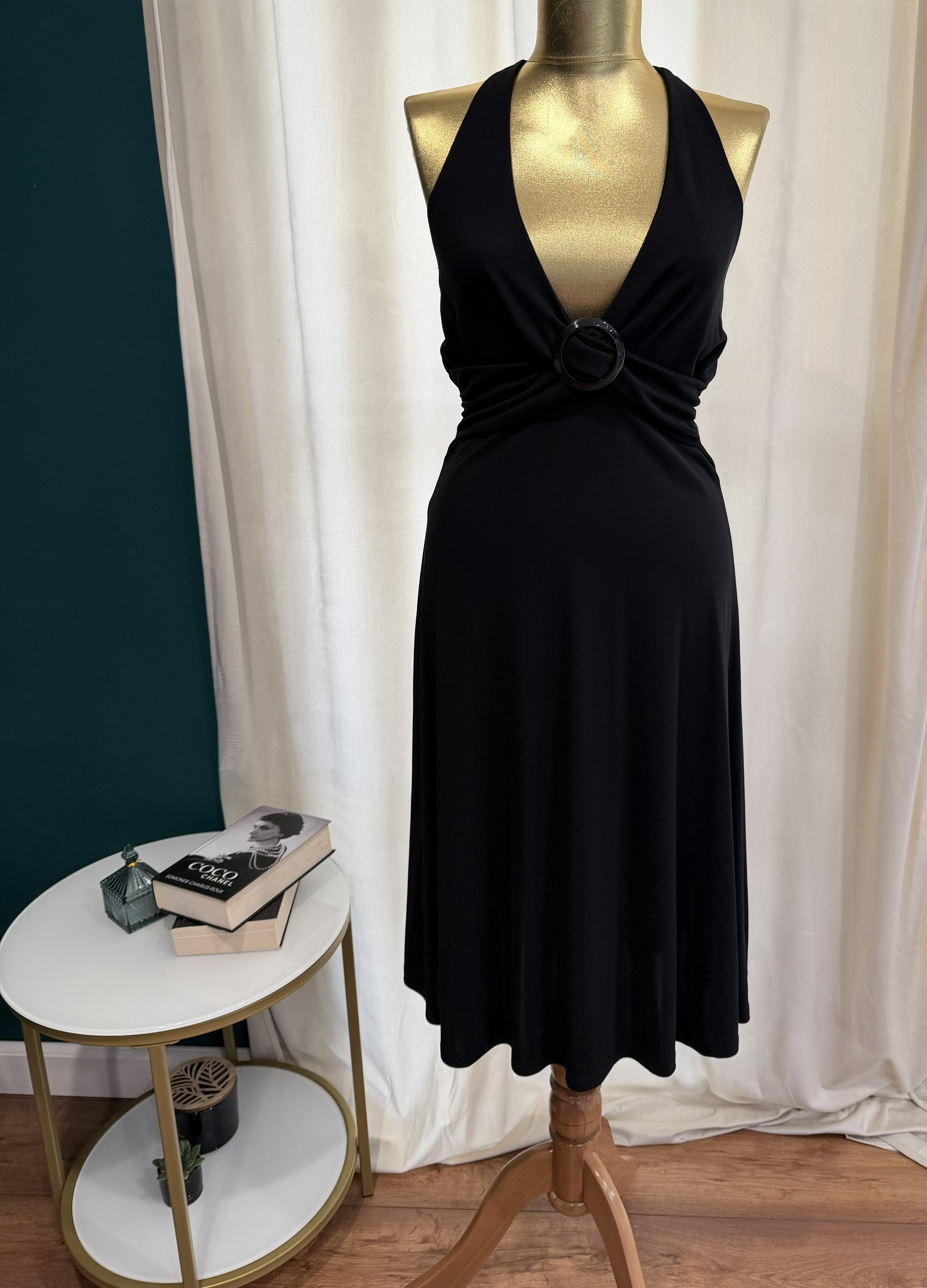 Rochie elegantă neagră, model halter