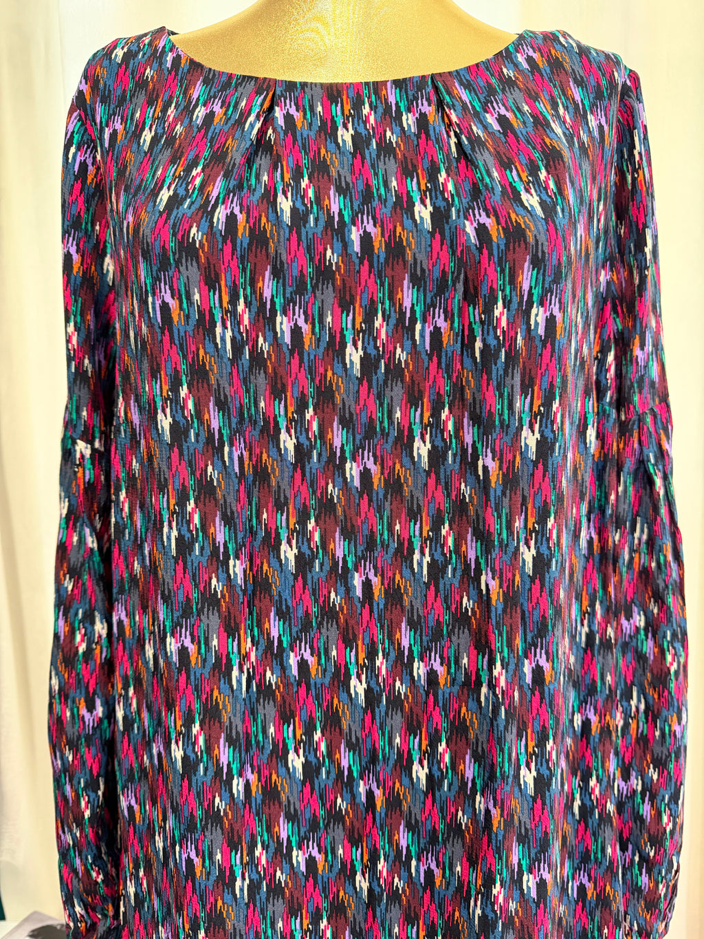 Rochie Esprit multicoloră – lejeră, din vâscoză 100%