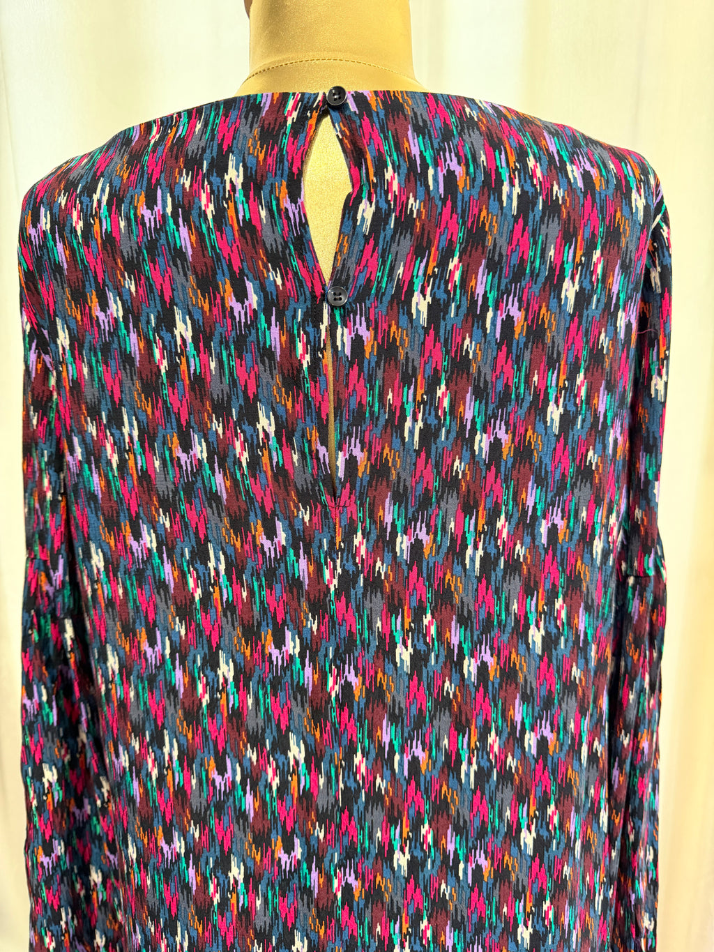 Rochie Esprit multicoloră – lejeră, din vâscoză 100%