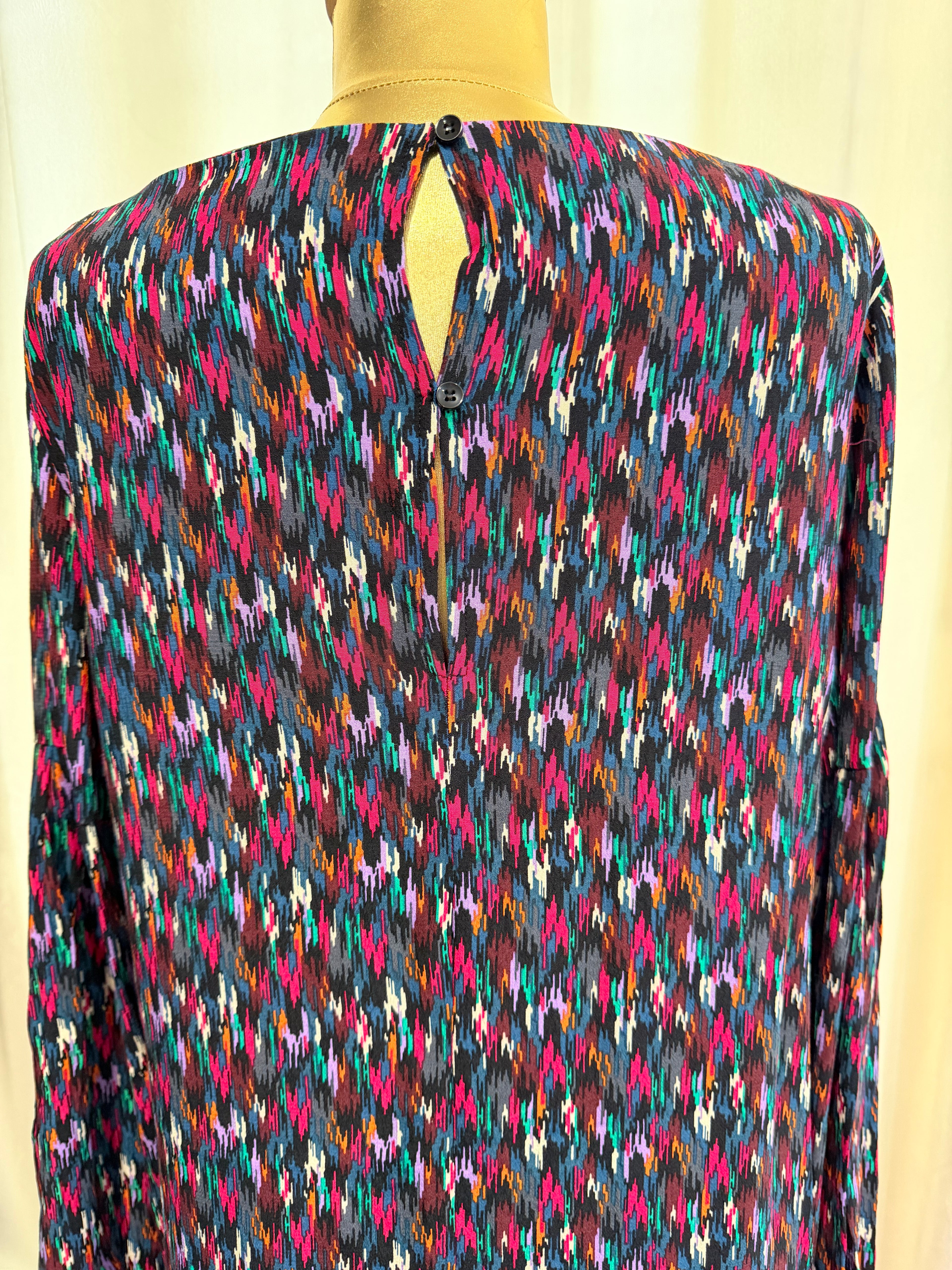 Rochie Esprit multicoloră – lejeră, din vâscoză 100%