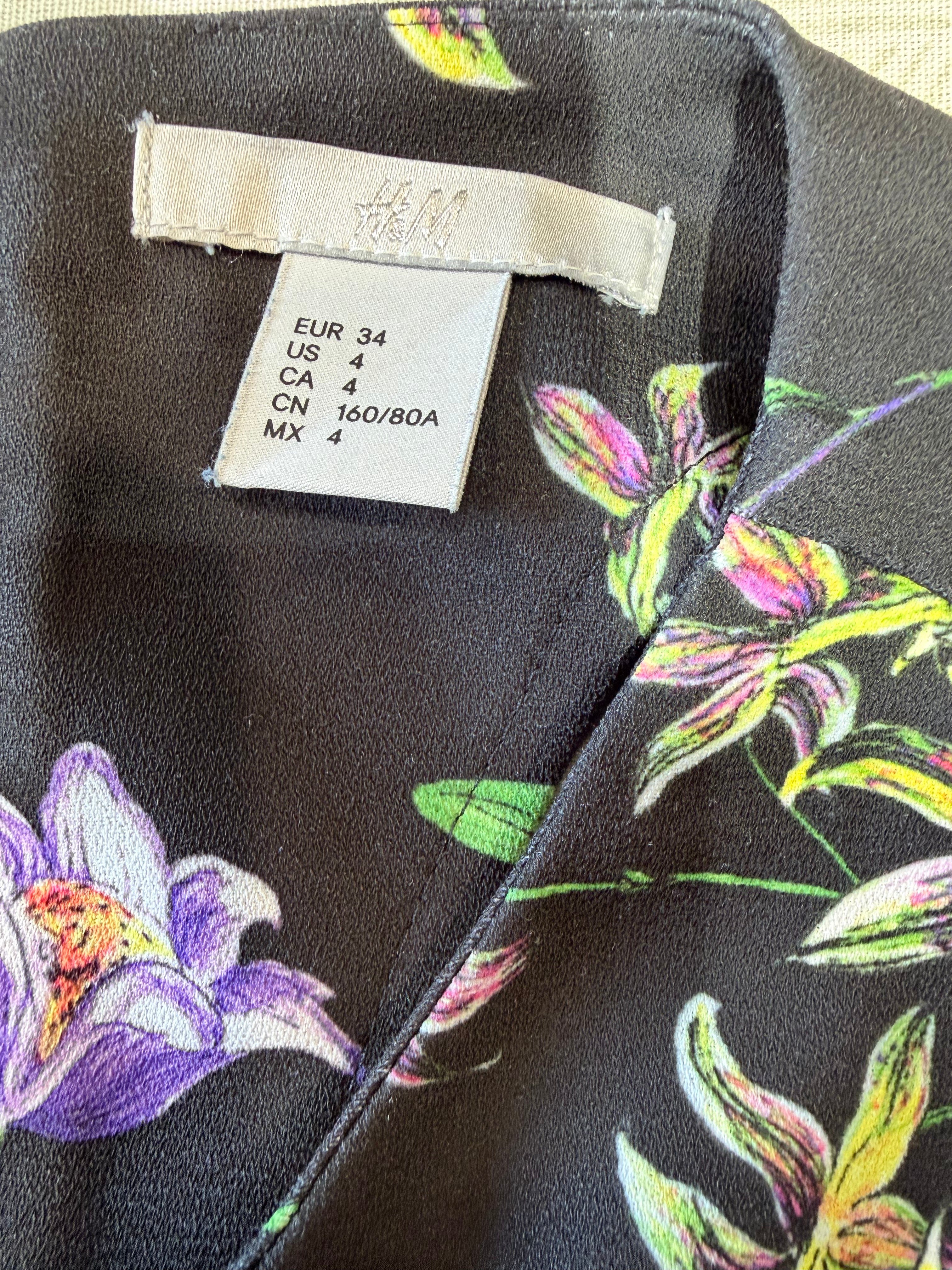 Rochie florală H&M, neagră, mâneci lungi