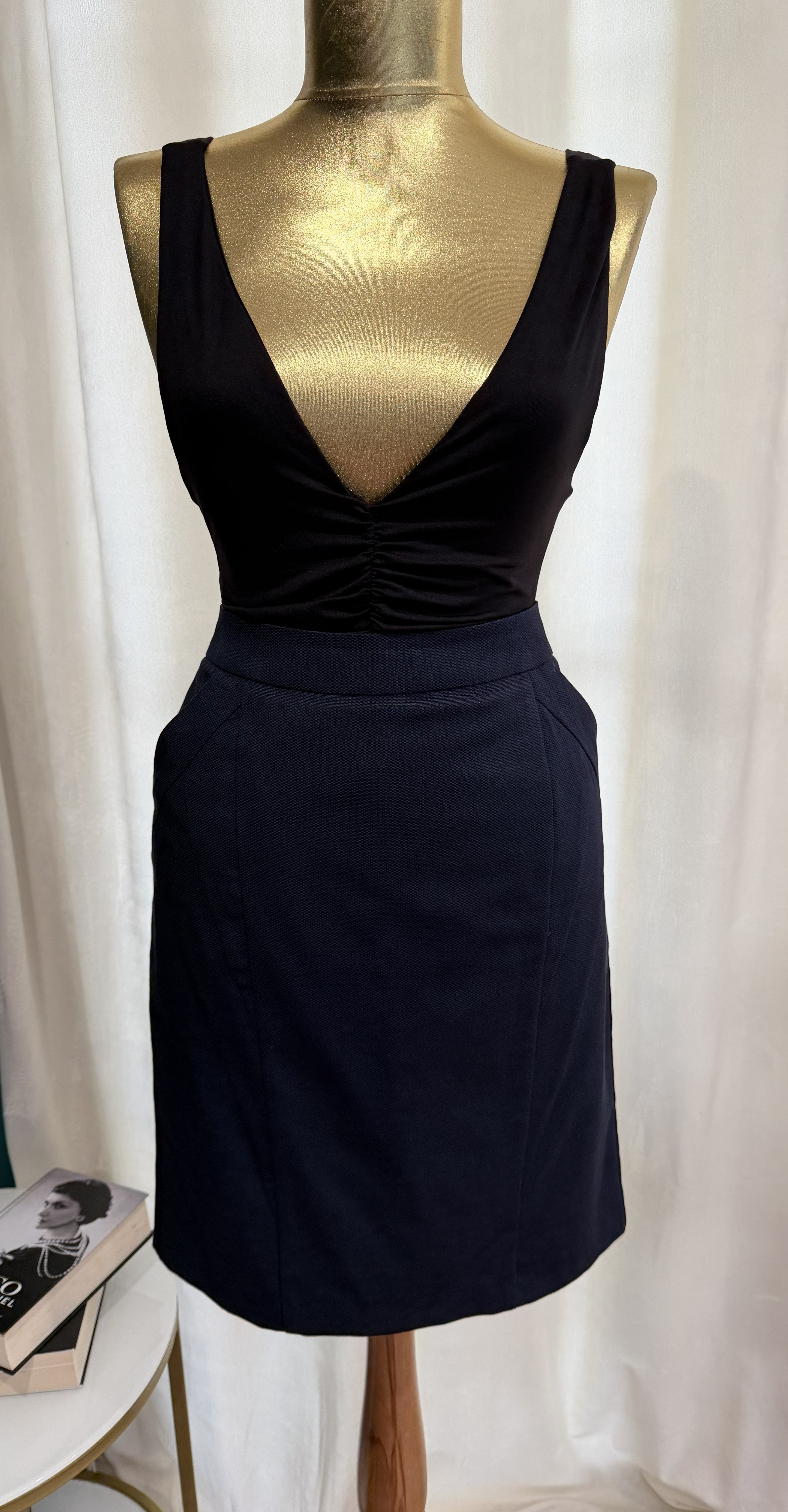 Body cu decolteu in V