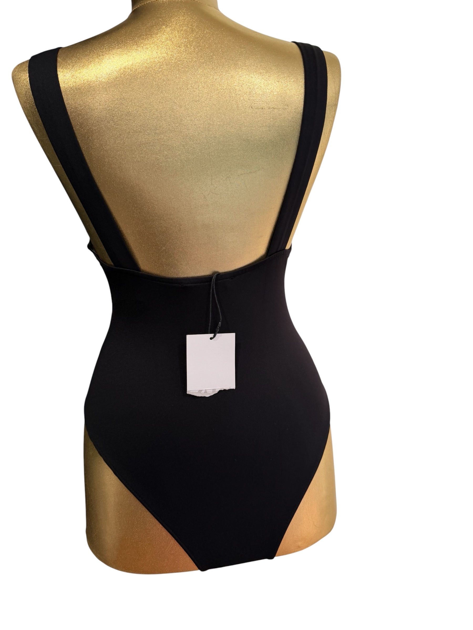 Body cu decolteu in V